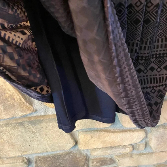 Meadow Rue Anthropologie Women's Velvet Midi Print Feminine Black small pretty! - Picture 4 of 14